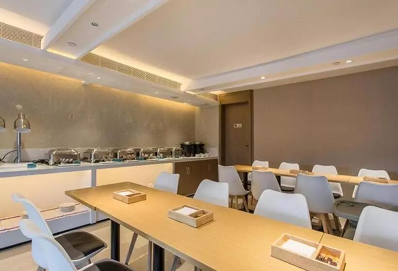 Hotelli Jtour Inn Nanning East Railway Station