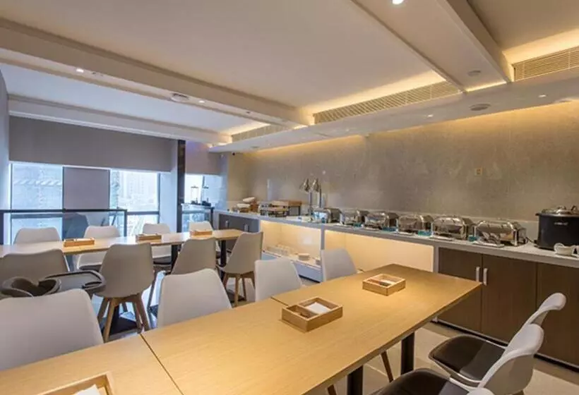 Hotelli Jtour Inn Nanning East Railway Station