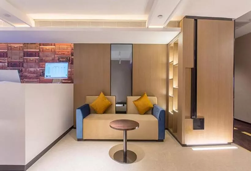 Hotelli Jtour Inn Nanning East Railway Station