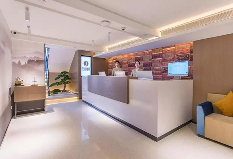 Hotelli Jtour Inn Nanning East Railway Station