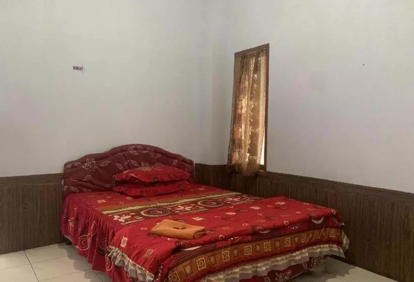 هتل Oyo 91263 Dinar Homestay