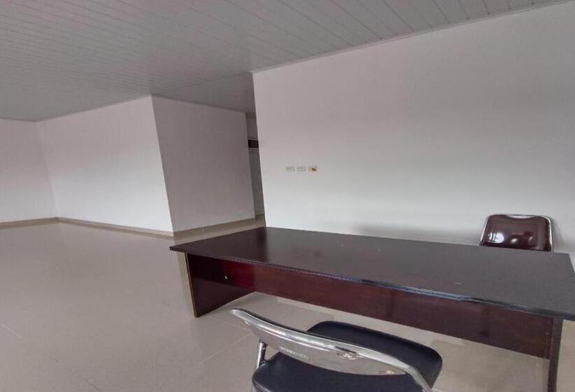 ホテル Oyo 92504 Guesthouse Porsea