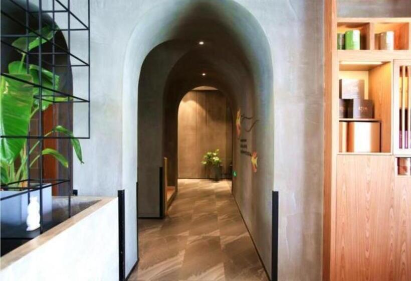 Immersing Hotels & Resort Yunzhu Meiyuan Wuyishan Impression Dahongpao