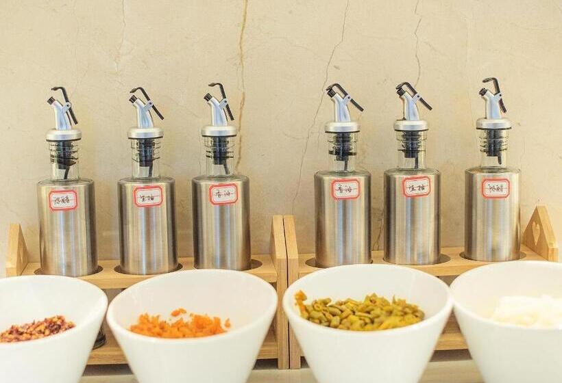 Lavande Hotel Shiyan Zhangwan District Qingnian Square