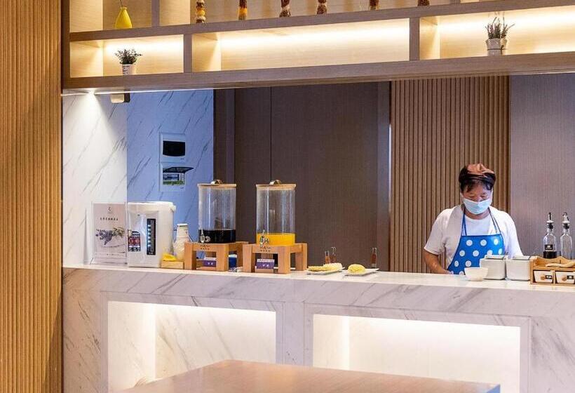 Lavande Hotel Zhongshan Shiqi Daxinxinduhui North Zhongshan Station