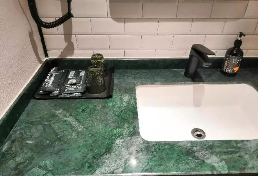 Premier City Comfort Hotel Hechi Luocheng Central Plaza