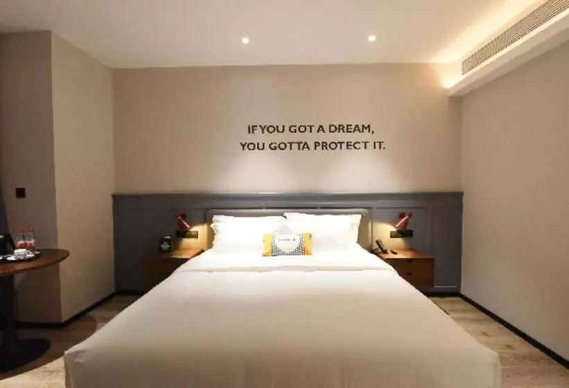 Premier City Comfort Hotel Hechi Luocheng Central Plaza