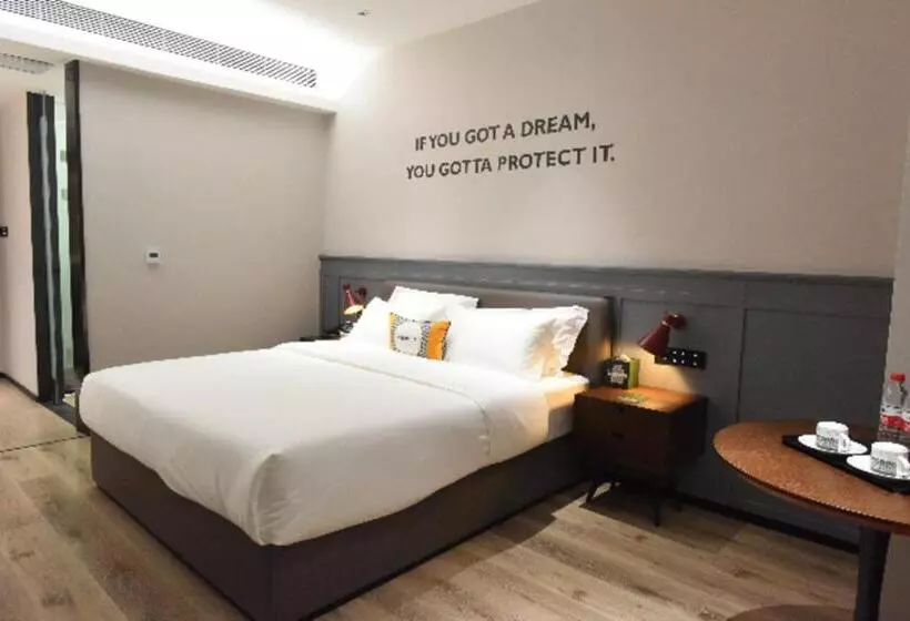 Premier City Comfort Hotel Hechi Luocheng Central Plaza