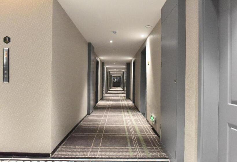 Premier City Comfort Hotel Hechi Luocheng Central Plaza