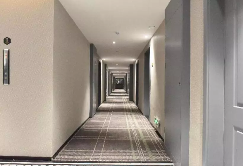 Premier City Comfort Hotel Hechi Luocheng Central Plaza