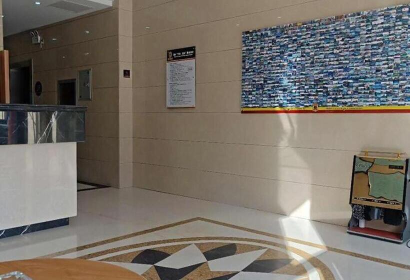 Super 8 Hotel Dingzhou Chongwen Street