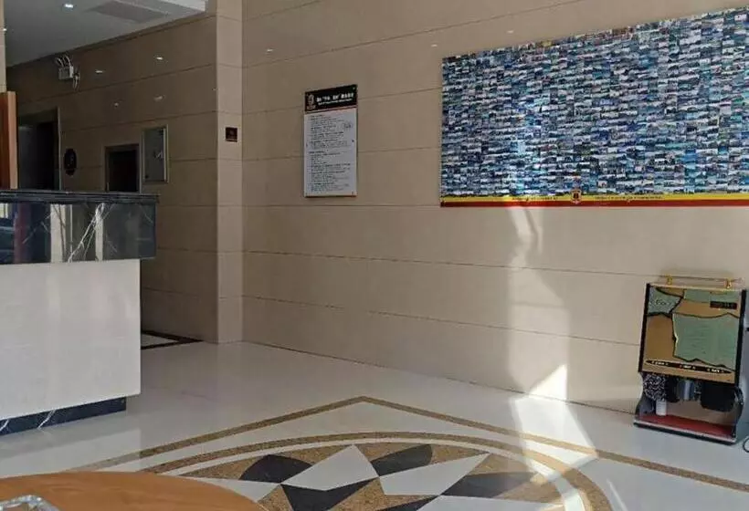 Super 8 Hotel Dingzhou Chongwen Street