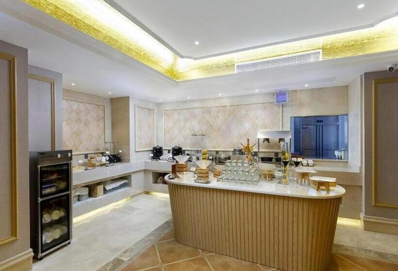 Vienna Hotel Jiangxi Shangrao High Speed Railway Station