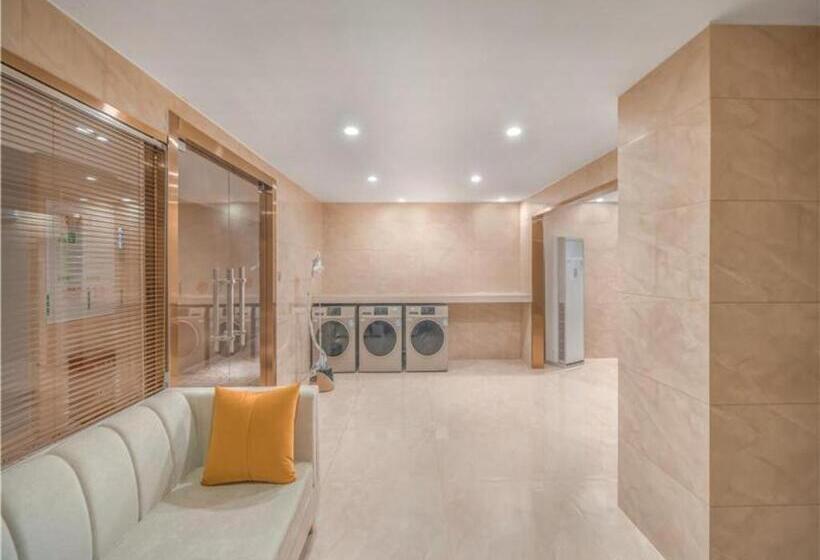 Vienna Hotel Yuxi Hongta Avenue High Speed Railway Station