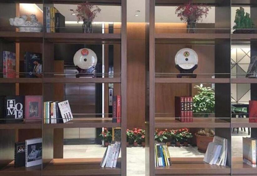 Borrman Hotel Meizhou Mei County Airport