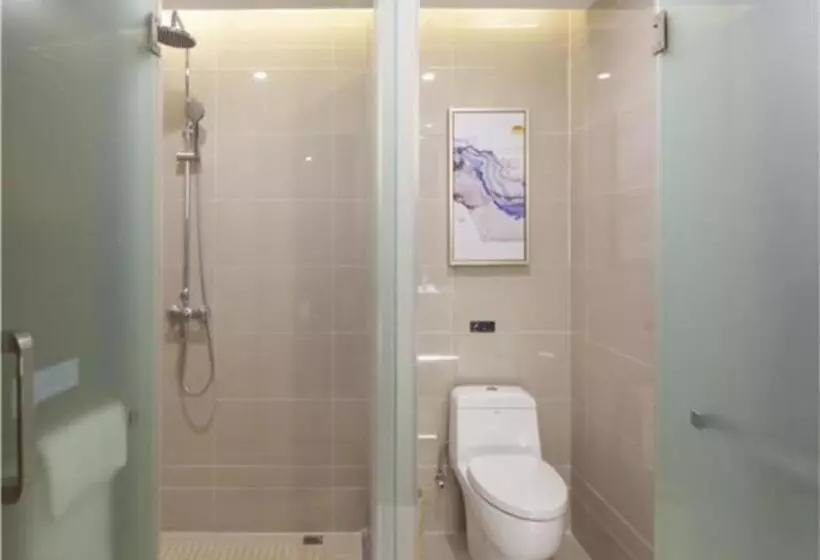 Echarm Hotel Yingshang High Speed Railway Station Wuzhou Wanhui Plaza