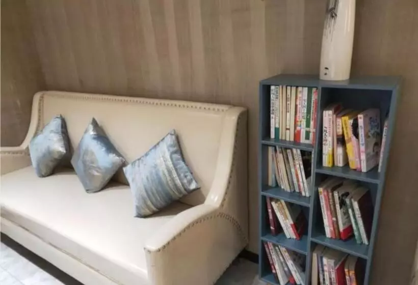 Echarm Hotel Yingshang High Speed Railway Station Wuzhou Wanhui Plaza