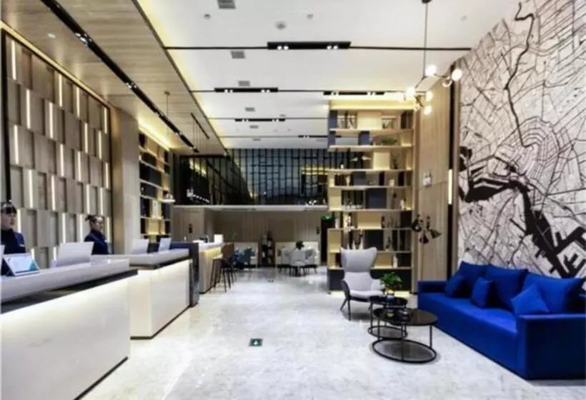 Echarm Hotel Yingshang High Speed Railway Station Wuzhou Wanhui Plaza