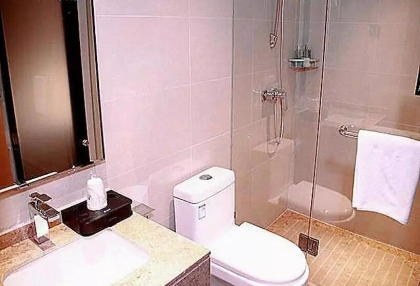 Hotelli City Comfort Inn Chenzhou Youa International Plaza