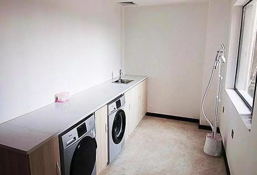 Hotelli City Comfort Inn Chenzhou Youa International Plaza