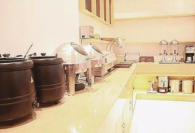 Hotelli City Comfort Inn Chenzhou Youa International Plaza