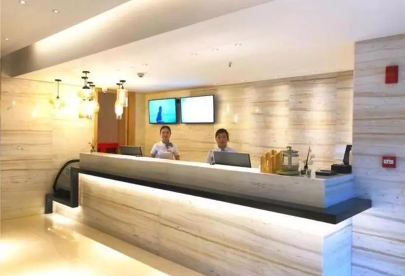 Hotelli City Comfort Inn Ezhou Hengda
