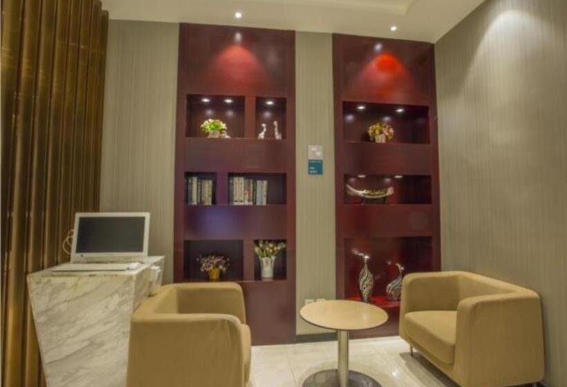 酒店 City Comfort Inn Hechi Bama Shouxiang Avenue