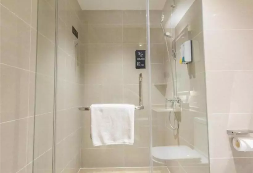 Hotelli City Comfort Inn Loudi Sports Center