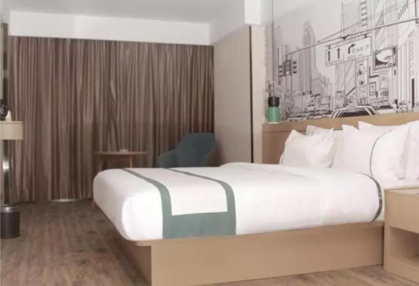 Hotelli City Comfort Inn Loudi Sports Center