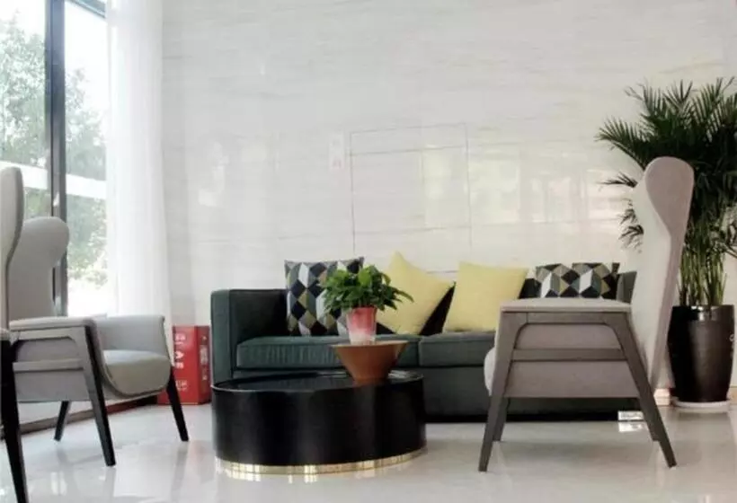 Hotelli City Comfort Inn Loudi Sports Center