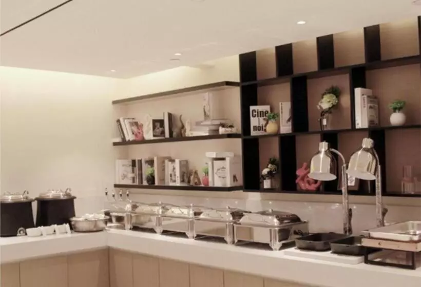 Hotelli City Comfort Inn Loudi Sports Center