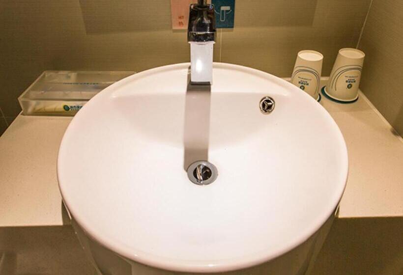 בית מלון כפרי City Comfort Inn Qinzhou Pubei People S Hospital Bus Station