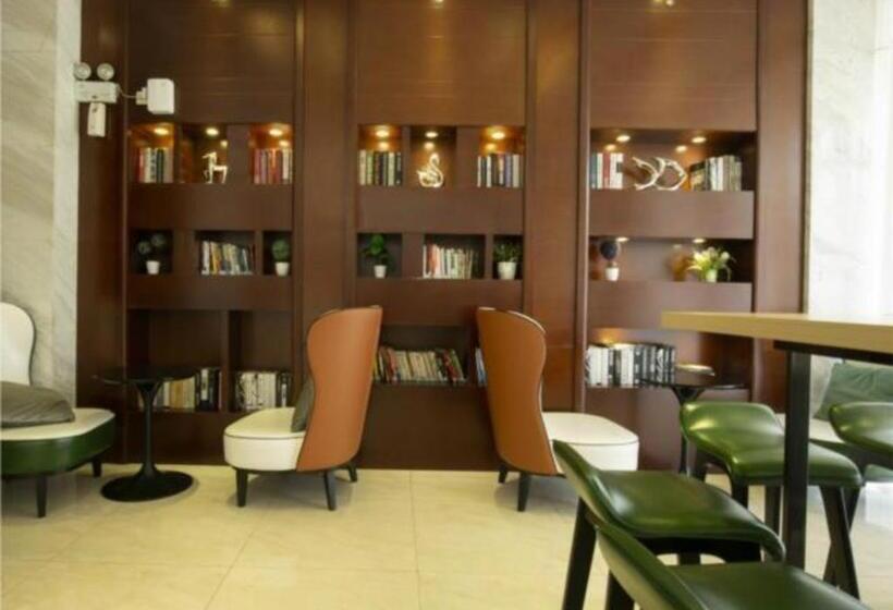 בית מלון כפרי City Comfort Inn Tianmen East Lake Wanda Plaza