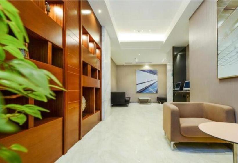 Отель City Comfort Inn Yibin Cuipingshan Park