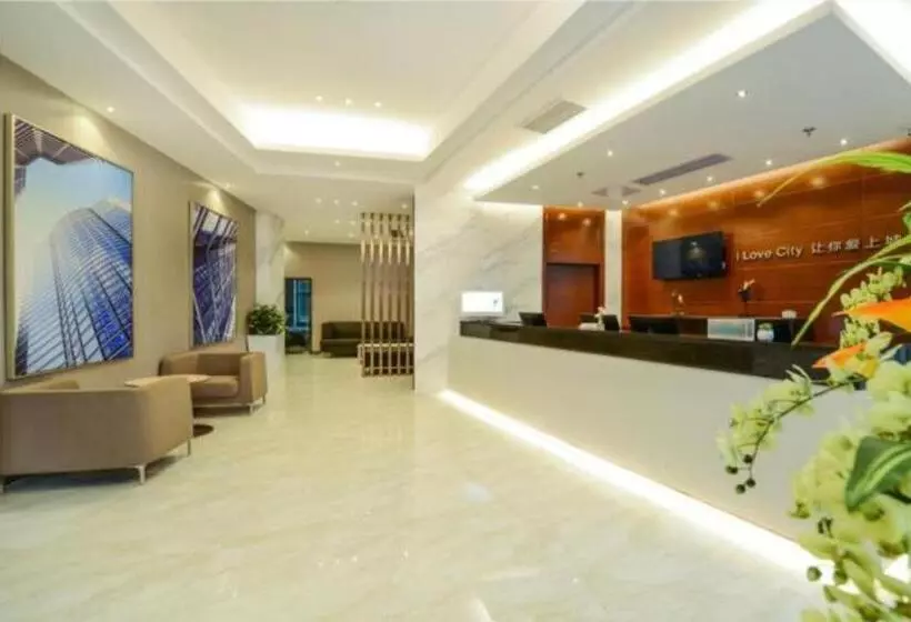 ホテル City Comfort Inn Yibin Cuipingshan Park