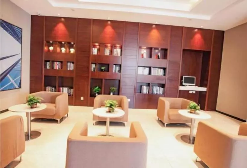 هتل City Comfort Inn Zhanjiang South Zhenchuan Avenue