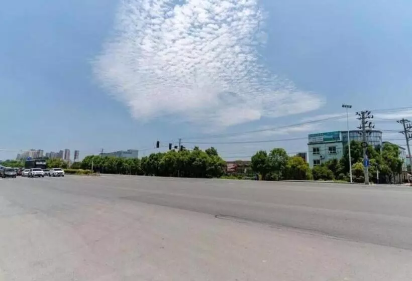 Hotelli Green Tree Inn Express Hefei Changjiang Xi Road Anhui Medical University School Of Clinical Medicine