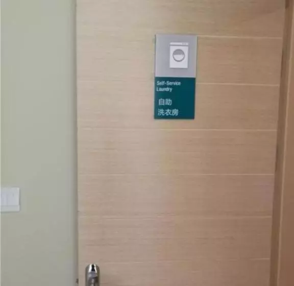 Hotelli Jtour Inn Huanggang Wanda Plaza