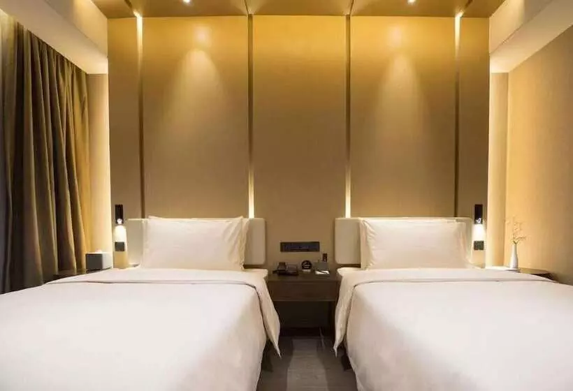 Hotelli Lujiang Mega