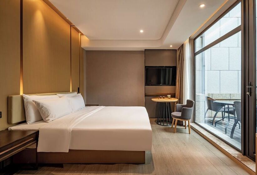 Hotel Lujiang Mega