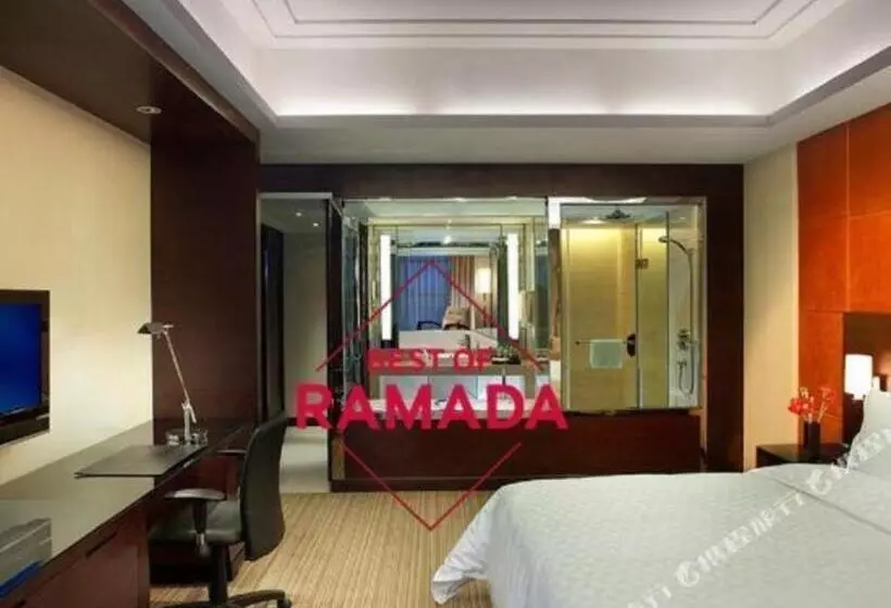 Hotelli Ramada Plaza By Wyndham Lianyungang