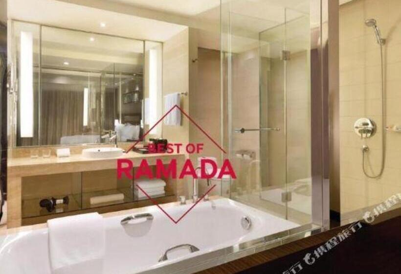 酒店 Ramada Plaza By Wyndham Lianyungang