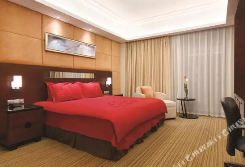 Hotelli Ramada Plaza By Wyndham Lianyungang