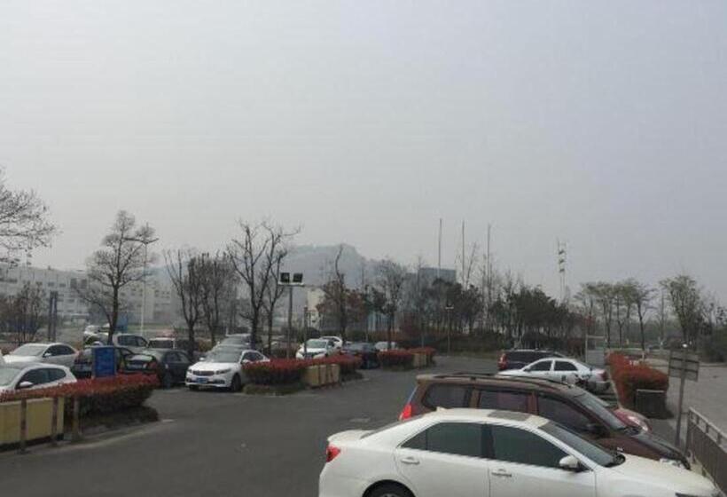 酒店 Ramada Plaza By Wyndham Lianyungang