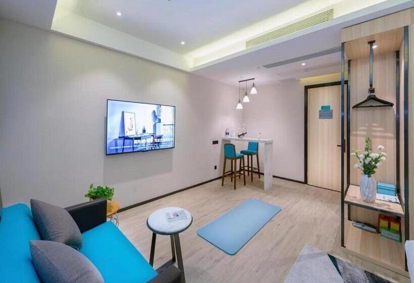 Hotel Xana Lite·qingyuan Dongcheng Avenue