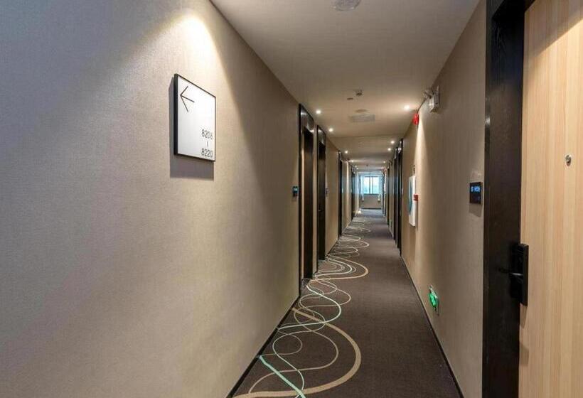 Hotel Xana Lite·qingyuan Dongcheng Avenue