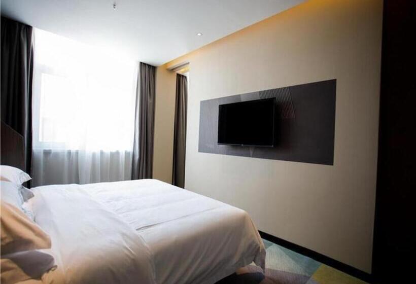 Iu Hotels· Xincheng Haibing University Store