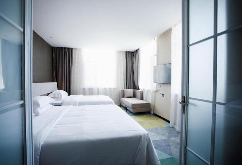 Iu Hotels· Xincheng Haibing University Store