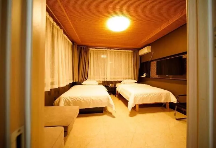 Iu Hotels· Xincheng Haibing University Store