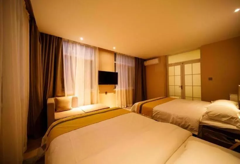 Iu Hotels· Xincheng Haibing University Store